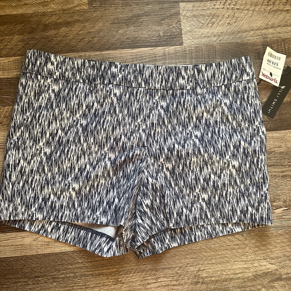 Willi Smith Women's Shorts - blue and White Print